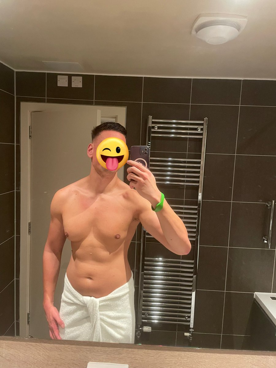 Horny and need a fat boy

#chub #chaser #grommr #bear #gay