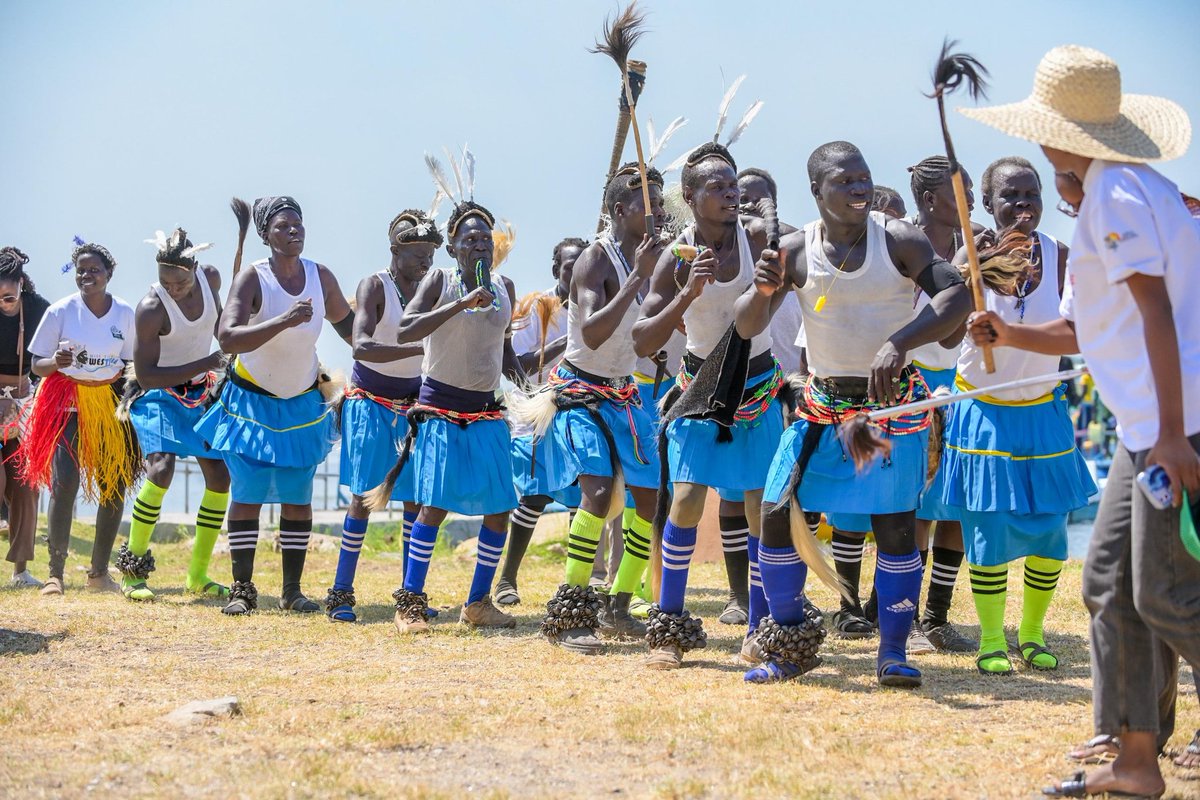 ShadowlinB's tweet image. Just imagine Culture and it's Beauty. 
Know your culture and the peo6 around you. 
#VisitWestNile