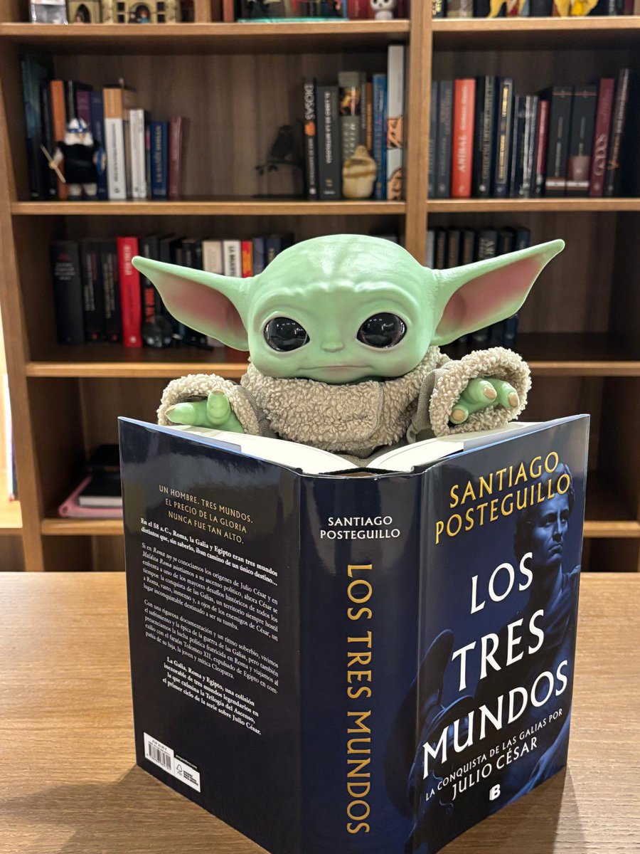 Santiago Posteguillo tweet media