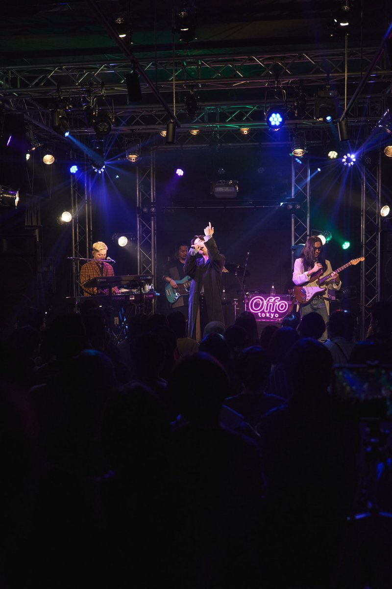 offo_tokyo's tweet photo. 📷｜Photos

Offo tokyo Live Tour 2025-2026

Hiira (Vo)
Shota Kaya (Sax&amp;Gt)
Seiya Ozaki (Key)
Junichiro Sakka (Ba)
NEMO (DJ) 

2025.12.06 名古屋 @IMAIKE_GROW 
Photo @ryo_manabe_ 
Styling TOKI CLOTHING STORE 

🎫1/18 福岡 1/25 東京
https://t.co/16quNsxL2z

#Offotokyo #Offotour_2526 https://t.co/LKnxvQ1HK1