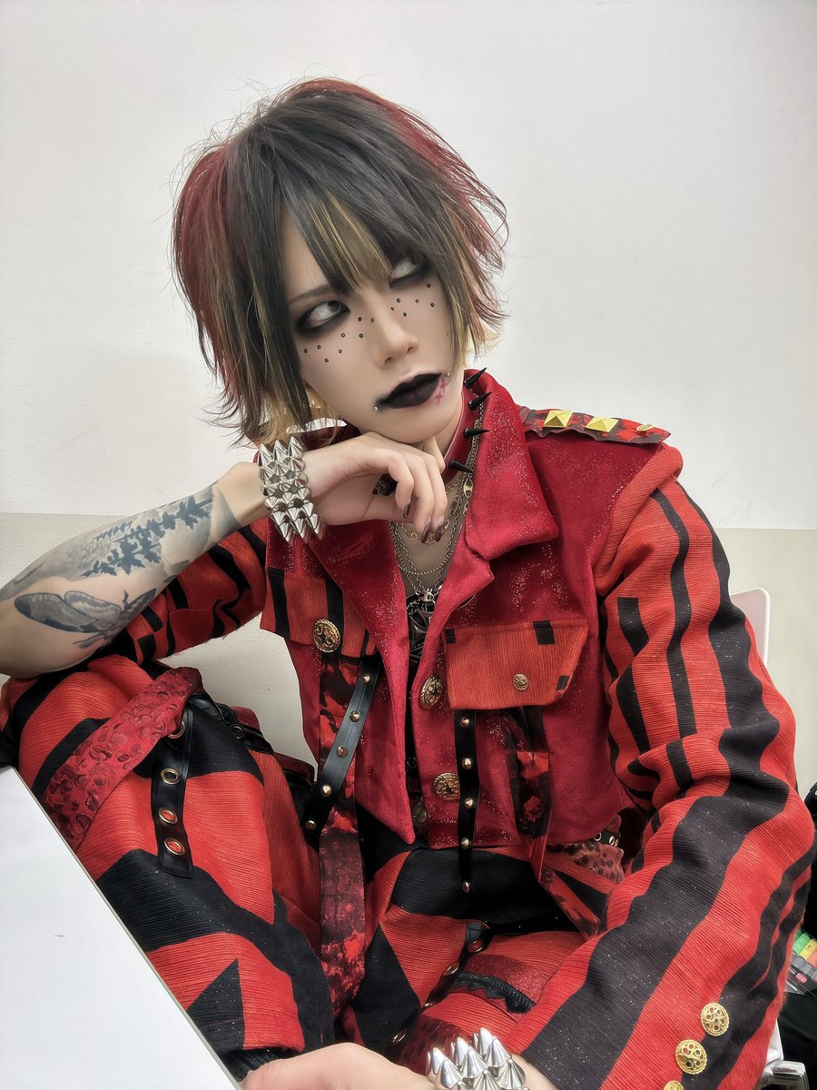 越路屋 葵🚬2026.08.04 Zepp Shinjuku (@dennou_aoi) / Posts / X