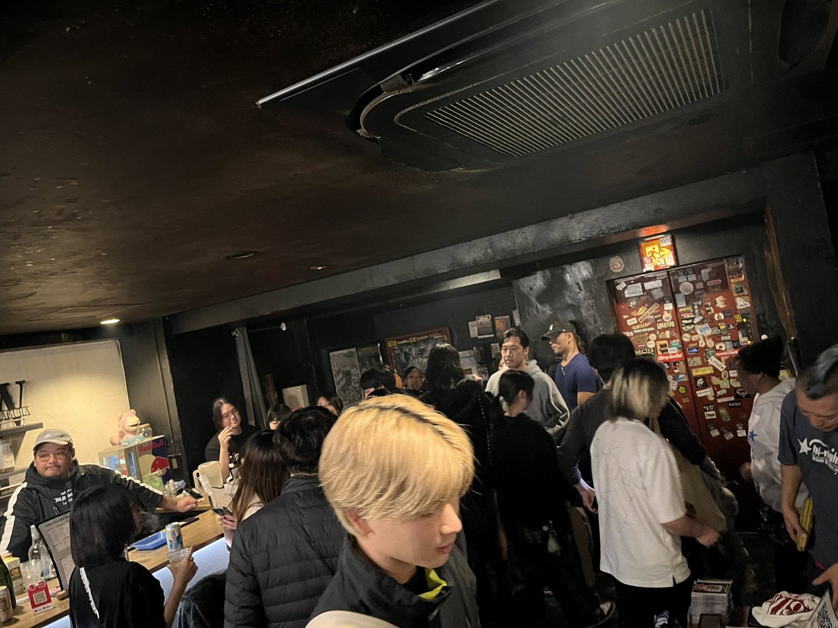 お疲れ様でしたー

ちょと悔しいとこあったけど。
楽しかったからよし！！
知ってる人、いっぱいでほんま楽しかったー結局。楽しいのが一番や！！