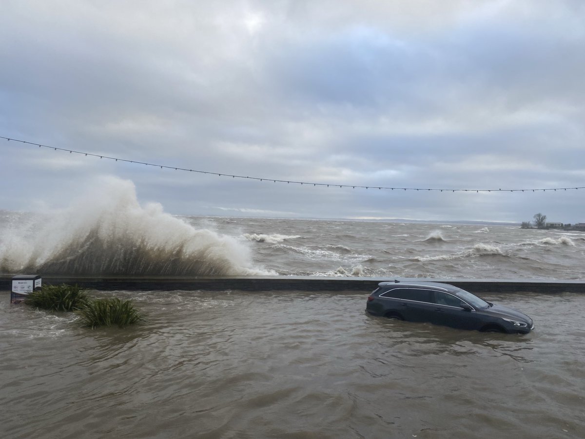 LauraHoganTV's tweet image. Storm Bram has brought seriously high wave overtopping in Blackrock, Co Louth this afternoon. The village Main Street is flooded. @rtenews @louthcoco