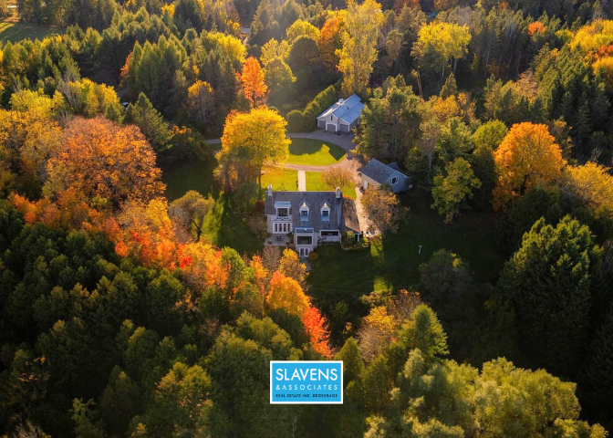 A Napier Simpson Jr. masterpiece on 40 private acres in Mono.

794575 Mono Centre Rd | $3,800,000

From Elaine Kehoe, Salesperson

Head to our website for more information.

#StartPacking

#ForSale #DreamProperty #EscapeToNature #ArchitecturalDesign #Slavens #SlavensRealEstate