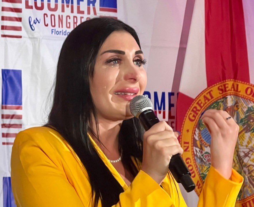 <a href="/ilbannay/">Abilio</a> <a href="/LauraLoomer/">Laura Loomer</a> Loomer crying when she lost an election for Congress…She should’ve been crying about her plastic surgeon.
