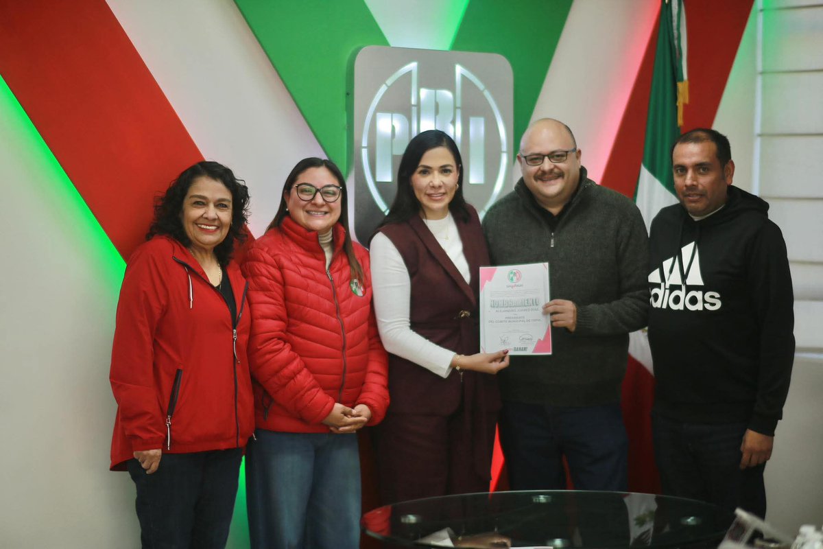 En Topia, el #PRI sigue avanzando con fuerza 💪❤️

Hoy tomamos protesta a la nueva Dirigencia Municipal del PRI y reafirmamos nuestro compromiso por seguir trabajando de la mano de nuestra militancia.

¡Enhorabuena, Alejandro Juárez!
#SomosGrandeza #SomosPRI