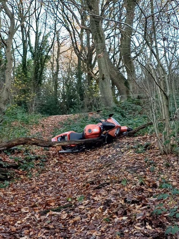 BrierleyHillWMP's tweet photo. Informed of a dumped motorbike within the wooden area.
Motorbike was showing outstanding stolen and has been recovered for forensics to identify potential offenders.
Make sure to add extra protection to vehicles, especially during these darker nights
#BUnitResponse https://t.co/vkxRFcDZof