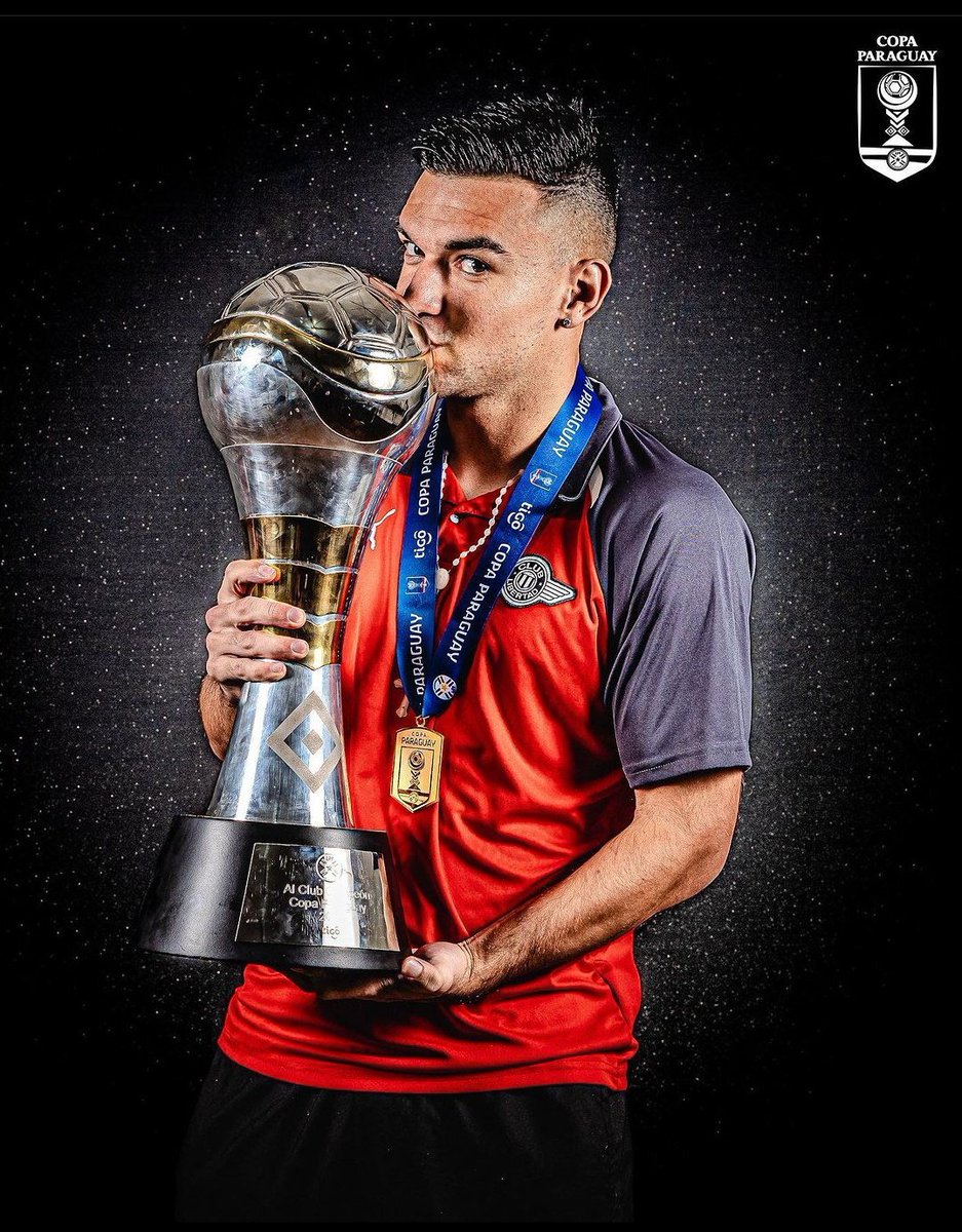 Lucas Sanabria, en la mira azulgrana

Una de las listas que busca llegar a la presidencia de Cerro Porteño ya puso sus ojos en Lucas Sanabria. 👀🔵🔴

El jugador interesa al Chiqui Arce para el proyecto en Libertad 2026, y su contrato vence este mes.