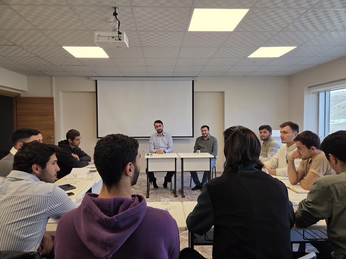 MİLGET AKADEMİ programımız, AGD-MGV Genel Merkez binasında; Genel Merkez Üniversite Komisyonu Başkanımız Zahid Hünerli, Ankara Şube Üniversite Komisyonu başkanımız Musa Gündoğdu ve kıymetli komisyon başkanlarımızın eğitimleri ile gerçekleştirildi.

#milget #aybü #agd #mgv