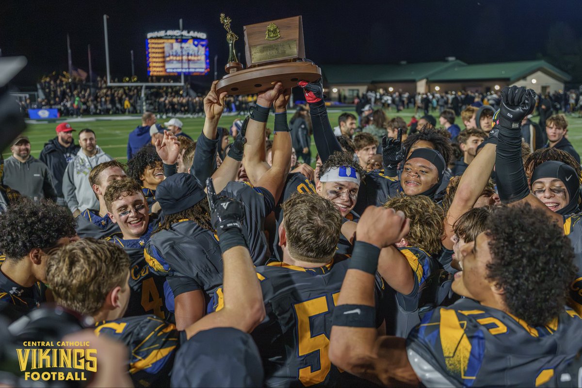 Grateful for this group!  They showed resilience, grit, and commitment every single day! Thanks to my staff and everyone behind the scenes who made this season possible. Players, your dedication &amp; belief in one another defined our season. The best is still ahead.. ROLL VIKES 💙🏈