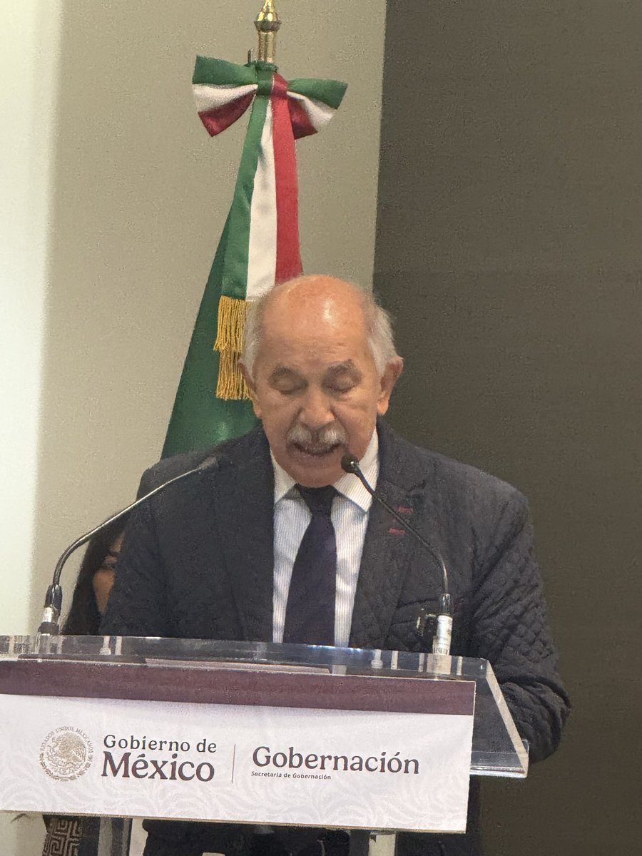 EdgarSallard's tweet photo. Participamos en la reunión anual de INAFED en la cual se hace entrega del reconocimiento a los Gobiernos Municipales mejor evaluados de la guía del desempeño y buenas prácticas municipales, resultando el municipio de Guaymas el mejor evaluado este año. Nuestro reconocimiento a la Dra @karlacordova15 por su gran compromiso y liderazgo en su gestión de gobierno y desde luego a todo su equipo de funcionarios.#SonoraMunicipalista 
#SonoraDeOportunidades