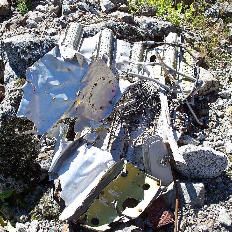 CraigBaird's tweet photo. On Dec. 9, 1956, Trans-Canada Air Lines Flight 810-9 was on its way from Vancouver to Calgary. On board were 62 people, including five CFL players.
Near Chilliwack, the plane crashed into Mount Slesse. 
The remains of the aircraft are there to this day.
This is the story.

At 6:10 p.m., Flight 810-9 left Vancouver and was assigned to fly in the Green 1 air lane towards Calgary. Allan Clarke, a former bomber commander during the Second World War, was flying the plane. By 6:55 p.m., the plane had climbed to 5,900 metres near Cultus Lake.

Among the passengers were five CFL players on their way home from the annual Shrine Game. The players were Melvin Becket, Mario DeMarco, Gordon Sturtridge and Ray Syrnyk with the Saskatchewan Roughriders. They were joined by Calvin Jones from the Winnipeg Blue Bombers.

Normie Kwong was supposed to be on the plane but remained in Vancouver to spend time with his future wife. Around 7 p.m., there was a fire warning indication in the inner port engine. Clarke asked for approval to fly on Airway Green 1 back to Vancouver. 

This was approved but instead of making a left, he made a right turn. Clarke radioed air traffic control and was given clearance to descend to 2,400 metres. At 7:11 p.m., the plane disappeared from radar. The last known location was near the 2,600 metre Mount Silvertip.

The crash site was not located until May 1957 when it was found by mountaineers Elfrida Pigou, Geoffrey Walker and David Cathcart. Located on the third peak of Mount Slesse, investigators found the plane had slammed into the mountain at near full speed. 

The wreckage remains at the site but a memorial has been erected in Chilliwack. The DeMarco-Becket Memorial Trophy was donated to the CFL by the families of Mel Becket and Mario DeMarco. It is awarded to the CFL's Most Outstanding Offensive Lineman Award. 

I hope you found the story of Trans-Canada Air Lines Flight 810-9 interesting.

If you enjoy my Canadian history content, you can support my work with a donation at 👇 
https://t.co/ori5TwxQs3

Sources:

Aviation Safety Network: https://t.co/6t9ZeaBviW 
CFL: https://t.co/kR8bVM9QB7 
Calgary Herald: How love saved the life of Normie Kwong and kept him off a doomed plane, 65 years ago today