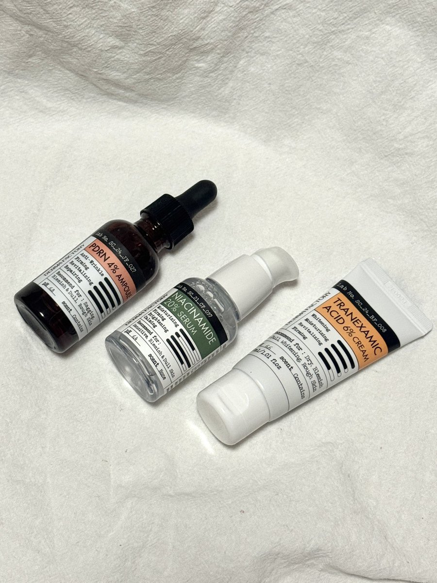 kyaco111's tweet image. #광고 #rt #Rt_event
더마팩토리 'BEST 3종 한정기획🪽

피부 관리에 딱인 기획 세트가
12/9~12/13 단 5일간 올영 펀딩 프로모션 기념으로
BEST 3종이 기획 상품으로 출시!

세럼+크림+앰플 본품 구성으로 22,000원으로 온라인몰에서 판매하는데 완전 혜자...

📍rt 3분께 해당 세트 증정 드립니다!…