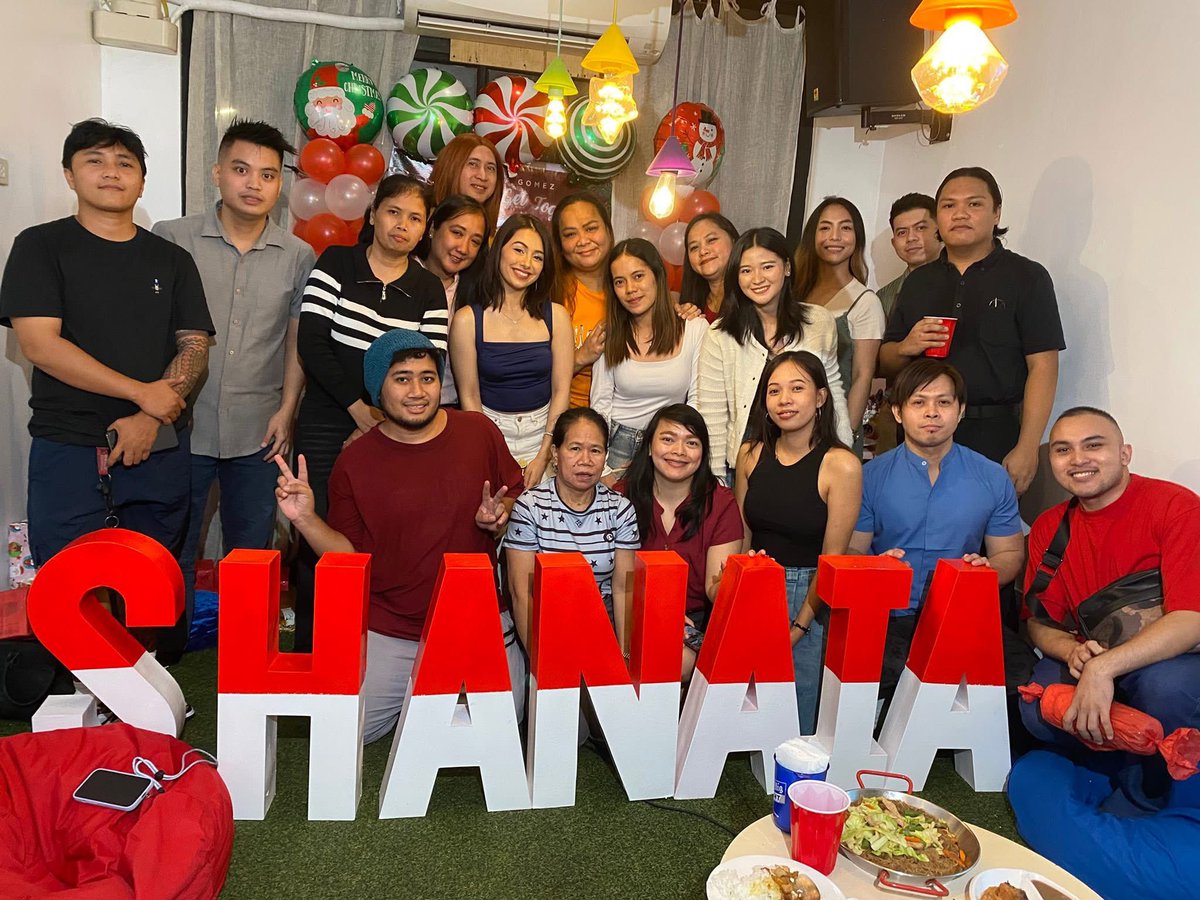 shanshainsofc's tweet photo. Thank you guys till next time
#ShanshainsChristmasGT 
#ShanaiaGomez https://t.co/tCQTA7NHy1