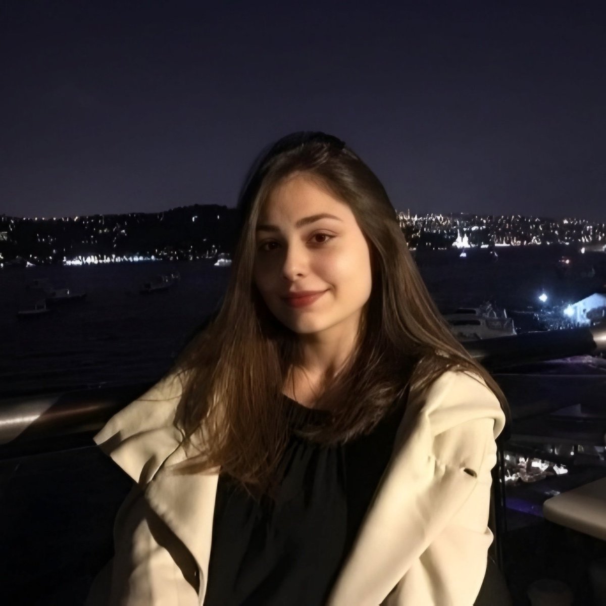 Ruvlatte's tweet photo. #YeniProfilResmi https://t.co/02EM14cnLr