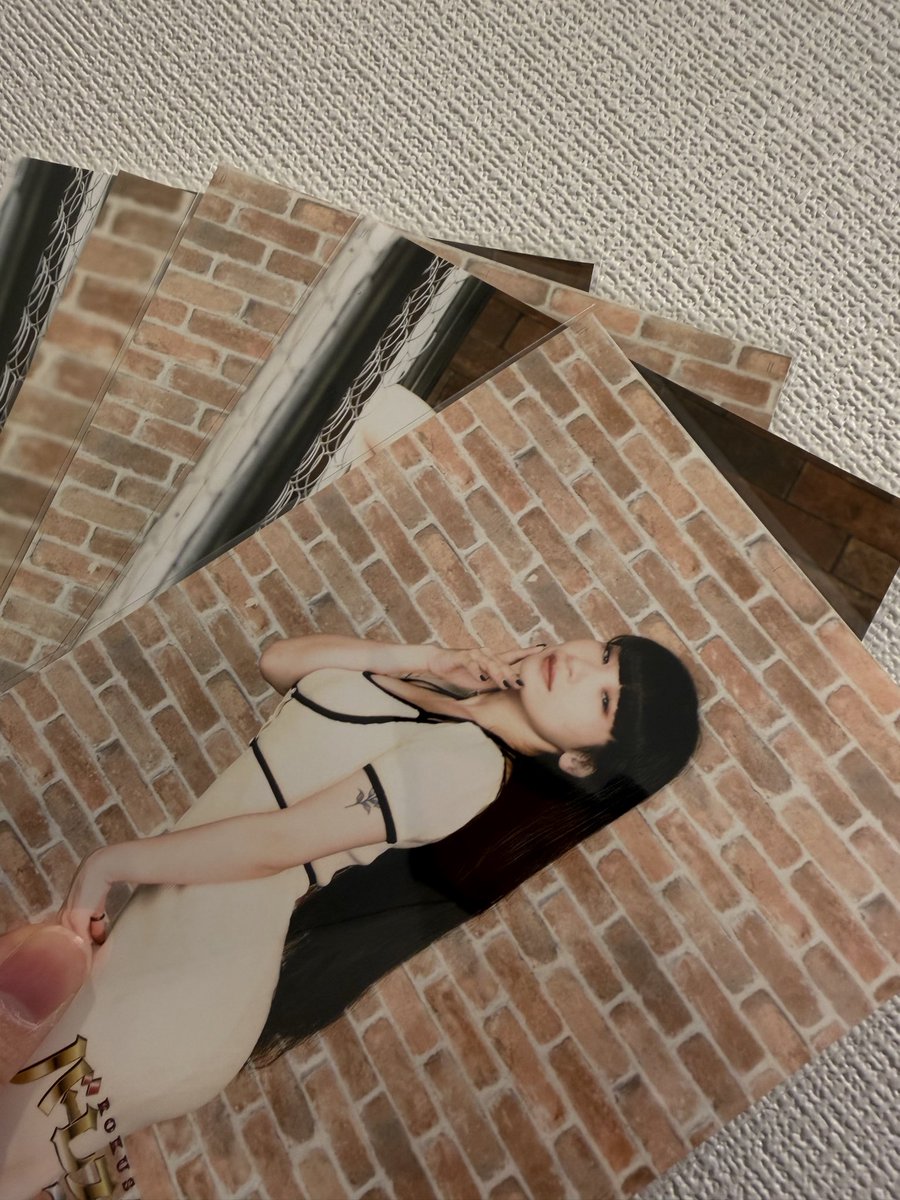 いぶきちゃん誕生日おめでとう〜〜〜！！！🥳🎂
少ないながらもコツコツ！投票してるよ！！☺️
総選挙に台湾公演、誕生祭とはちゃめちゃに忙しいだろうけど、応援しています🌹
まずは台湾公演、体調に気をつけて頑張ってね！

#一吹ちゃんに愛の花束を 
#一吹教 #一吹誕生祭2025
#バーレスク総選挙2025