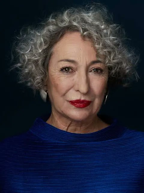 La actriz "ExtreMaña" Luisa Gavasa, afincada en Madrigal de la Vera 💚🤍🖤desde hace más de veinticinco años, galardonada con el Premio "La Vera. Retiro Imperial" 2026: itineracarolusv.eu/la-actriz-luis…

#ItineraCarolusV 

©️ Foto: Ruth Franco Talent