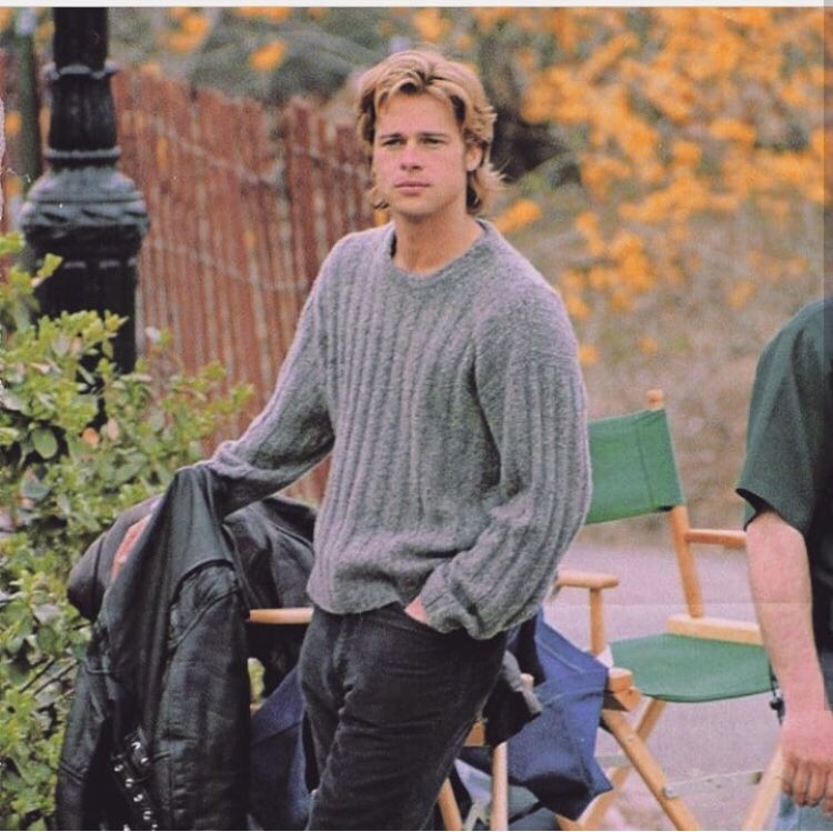 BradPitt771's tweet photo. Brad Pitt 
Loneliness is designed to help you discover who you are and stop looking outside yourself for your worth. https://t.co/XEstAQkJrV