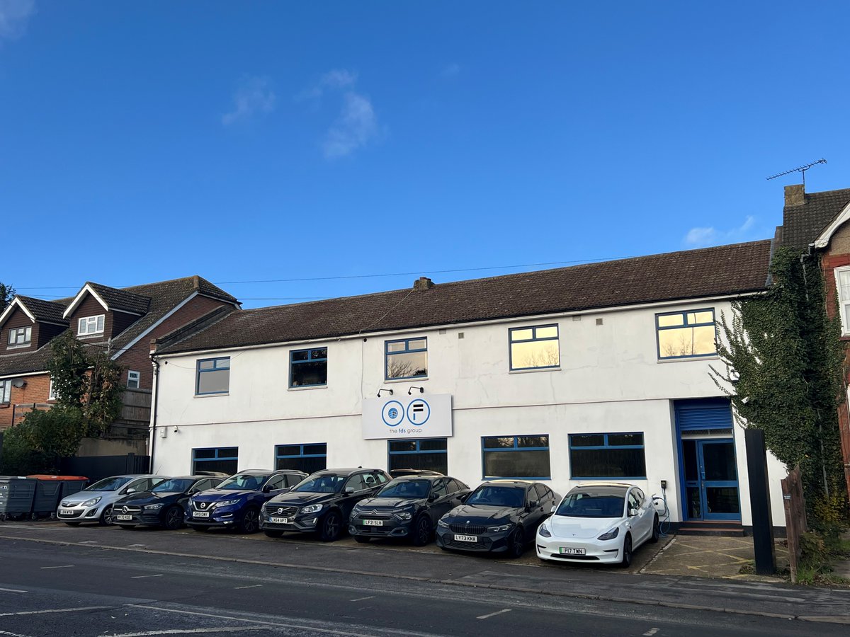 Hummerstone & Hawkins tweet media