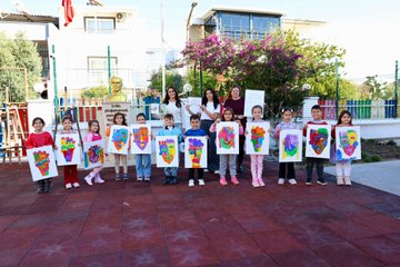 Küçük Ressamlar Deniz Yıldızları Kreş’te Eğlenceli Etkinlik