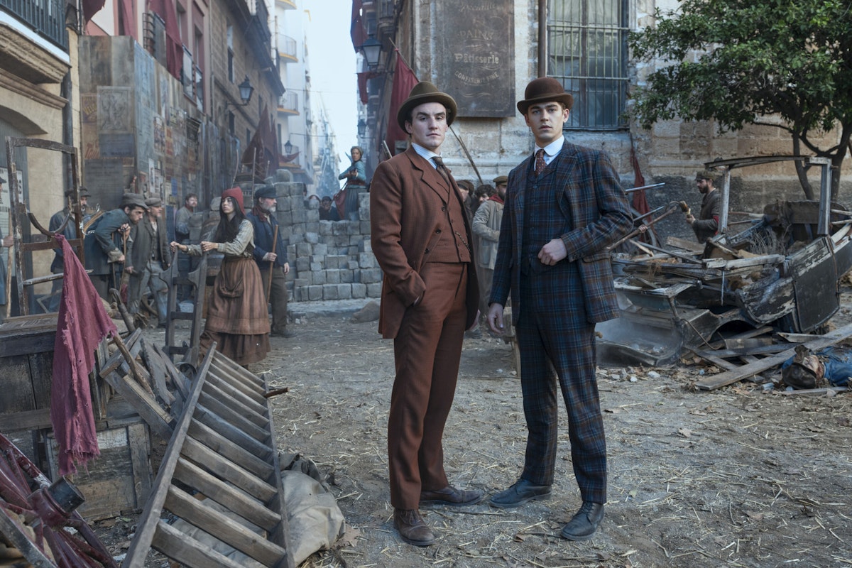 empiremagazine's tweet image. Guy Ritchie returns to Baker Street, teaming up with Hero Fiennes Tiffin for an all-new Sherlock Holmes origin series.

The series comes to Prime Video next year.

Take a look: empireonline.com/tv/news/guy-ri…