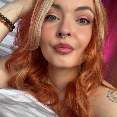 foxysins_'s tweet photo. #NewProfilePic https://t.co/Bua36v5fk3