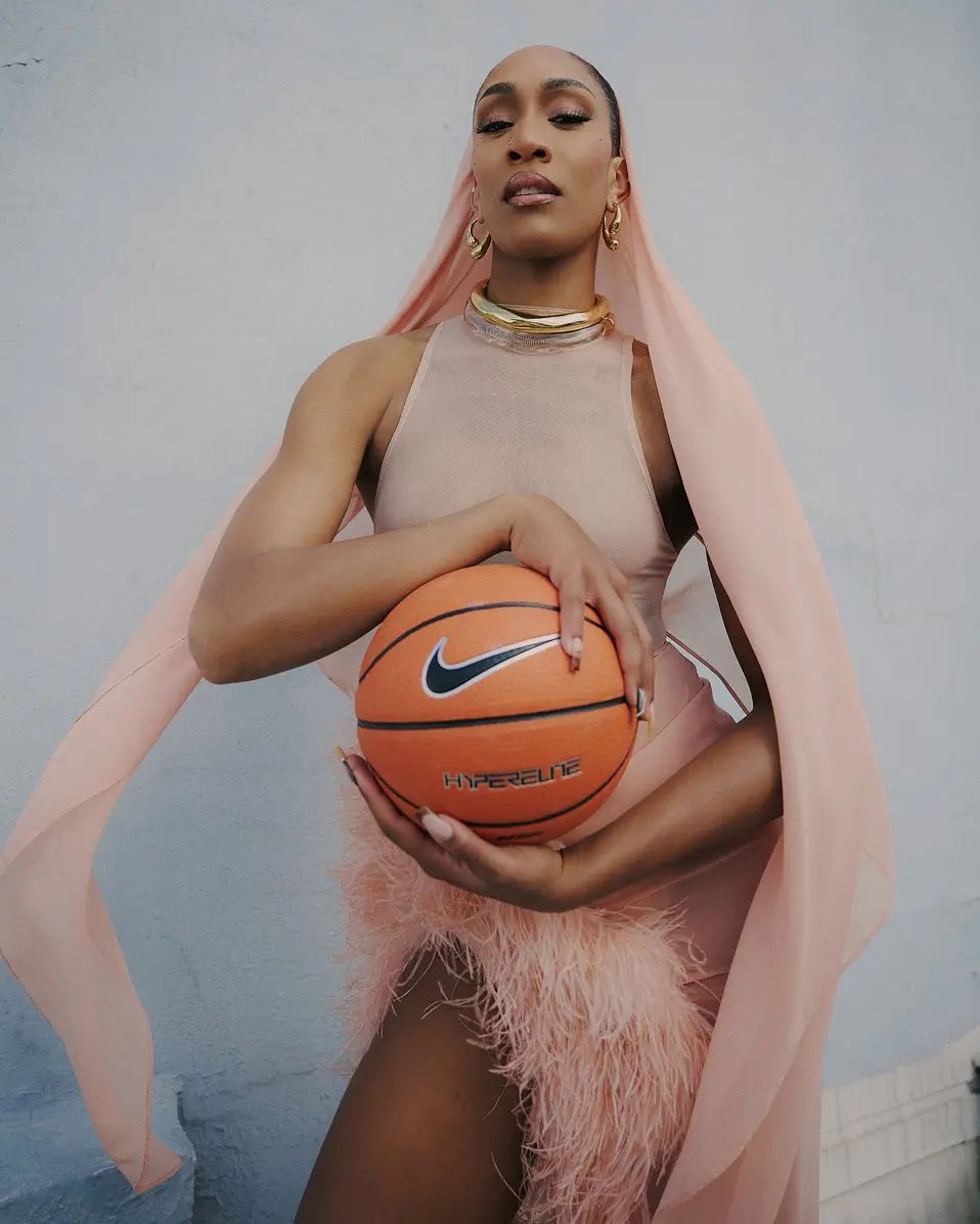 trendyhoopstars's tweet image. BREAKING: 4× WNBA MVP A’ja Wilson is TIME’s Athlete of the Year! 🥹✨