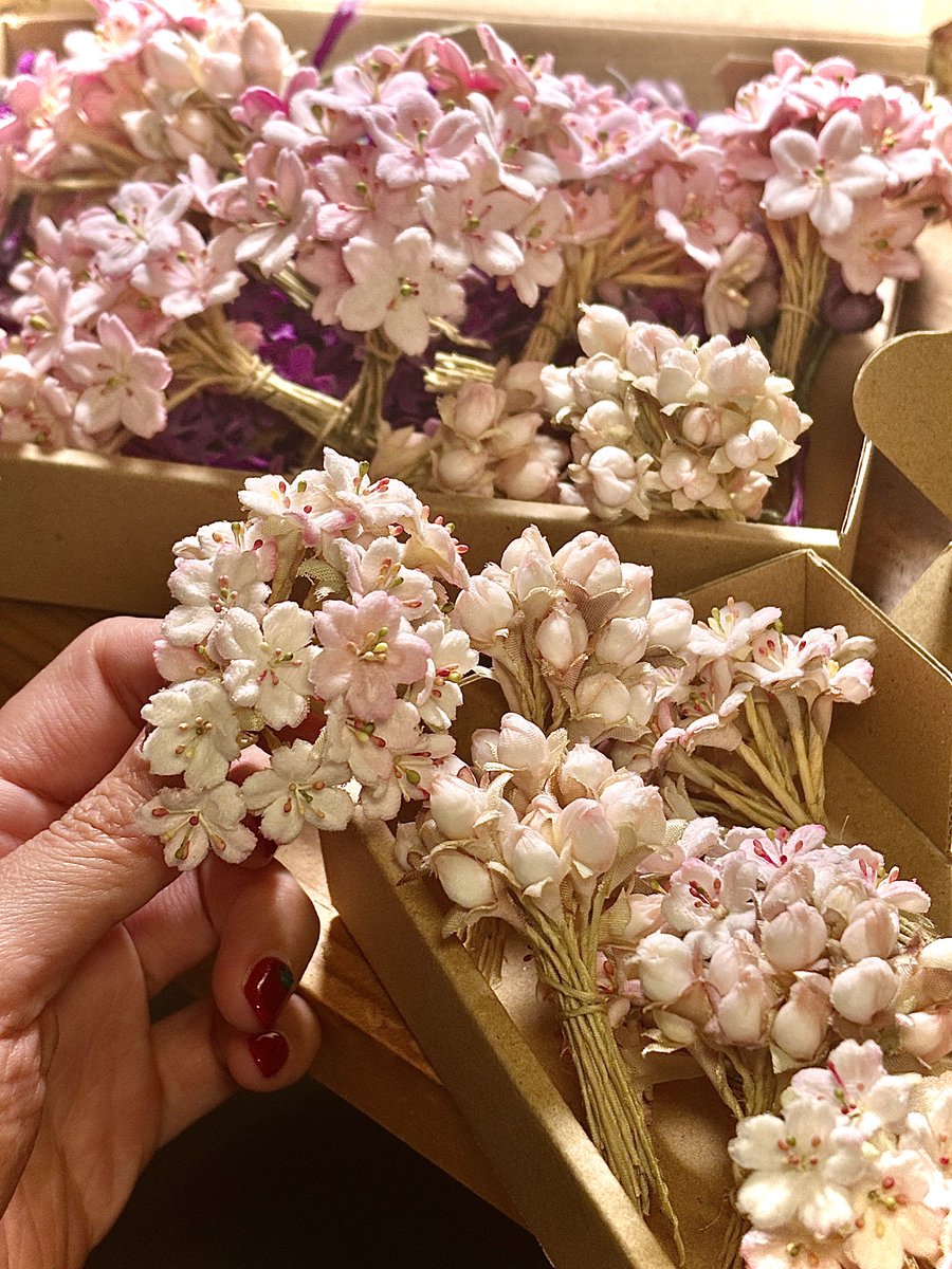 桜
たくさん仕上げました♪
ロマアラに間に合ったらいいなー