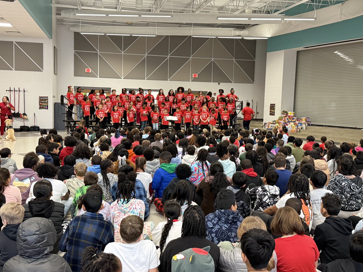 fcsdcentral's tweet image. Central’s first of three Young Musicians concert went beautifully with Mr. Wooten playing the piano!! Check out the sneak peak and come to the concert tonight at 7:00n