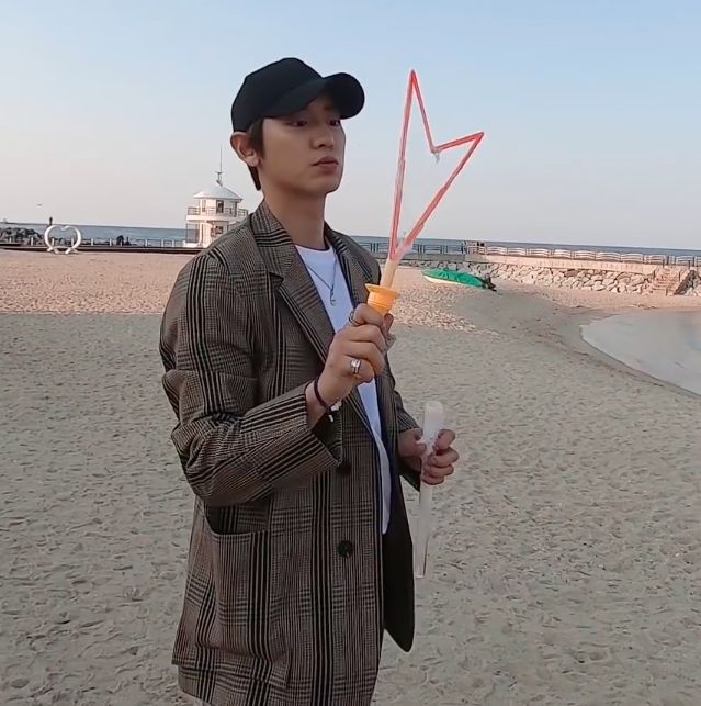 Ternyata bener kata farhan 5a "kalo ikan itu dibakar, sedangkan kamu disayangi sepenuh hati"🙂‍↔️