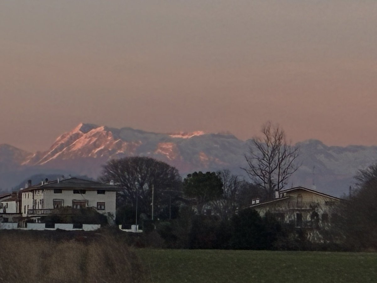 mariacr28250504's tweet image. Si fa sera…🧡❤️ #9dicembre