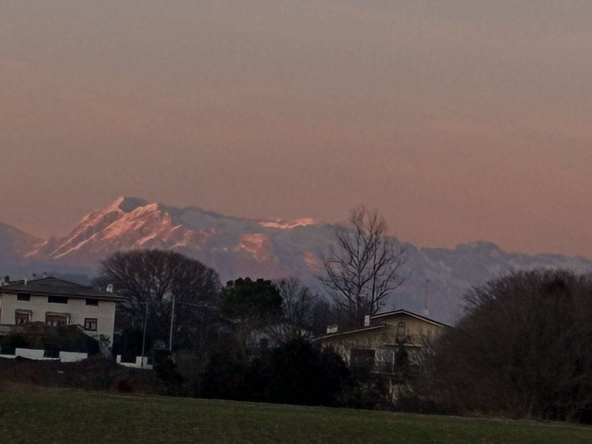 mariacr28250504's tweet image. Si fa sera…🧡❤️ #9dicembre