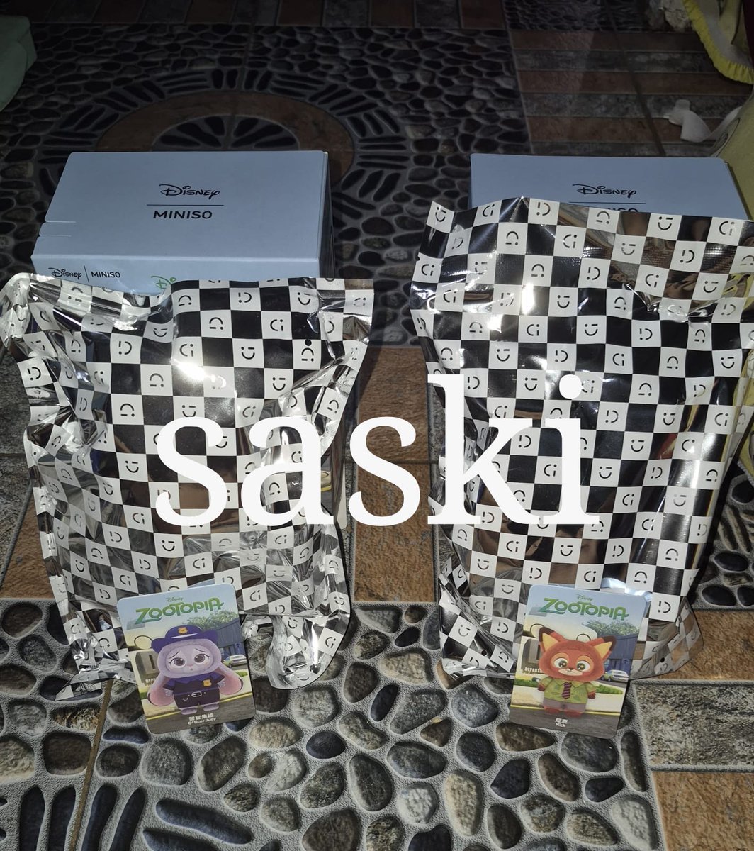fortunecandy__'s tweet photo. Wts officer judy blind box miniso zootopia 265k, nick casual 300k

link shopee di rep ya https://t.co/cxdvZROAmN