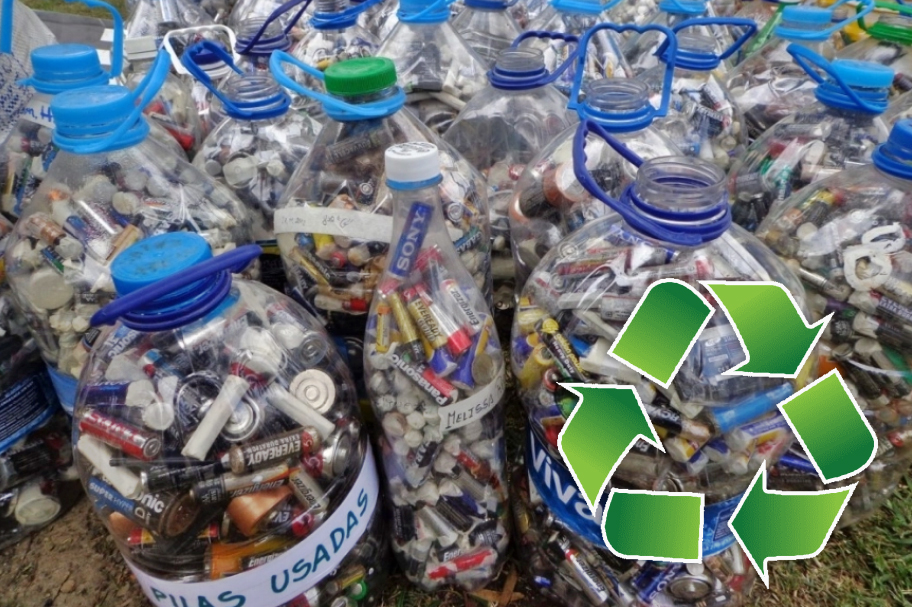LauraUlloa_CUN's tweet photo. ÚLTIMO RECICLATÓN DEL AÑO EN CANCÚN ♻️
Este sábado 13/DIC de 9 a 14 h lleva tus residuos inorgánicos limpios, compactados y clasificados, a cualquiera de los 8 puntos de acopio disponibles.
Aprende a RECICLAR aquí => https://t.co/goUvskMg48
#PiensaVerde ♻️
#ReduceReusaRecicla https://t.co/tbB7zIay5r