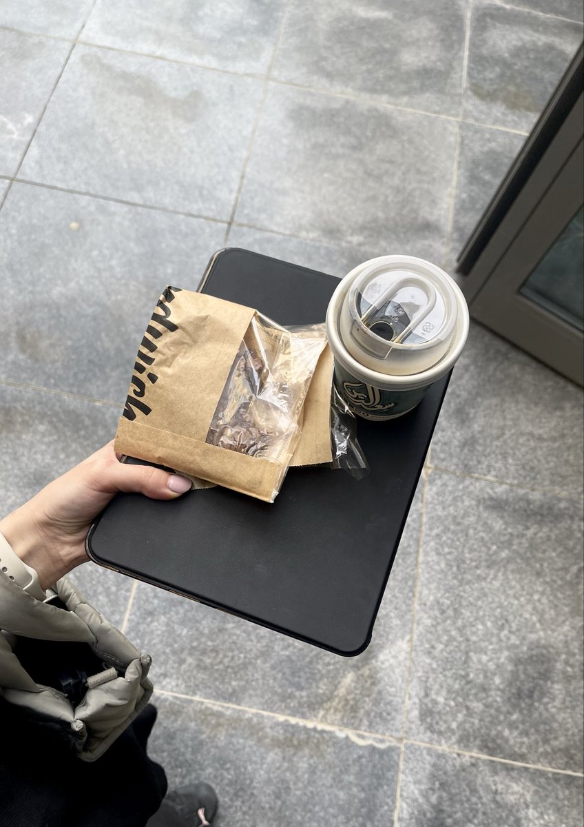 لنا العبدالله Ψ tweet media