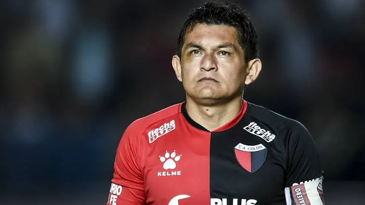 AdriDriussi's tweet photo. 🚨 BOMBAZO #Colón El Pulga Rodríguez, Christian Bernardi, Emanuel Gigliotti, entre los jugadores de renombre del plantel, NO serán tenidos en cuenta por Ezequiel Medrán.

❌ Diego Colotto le comunicó a los jugadores la decisión. https://t.co/2P4v96e12K