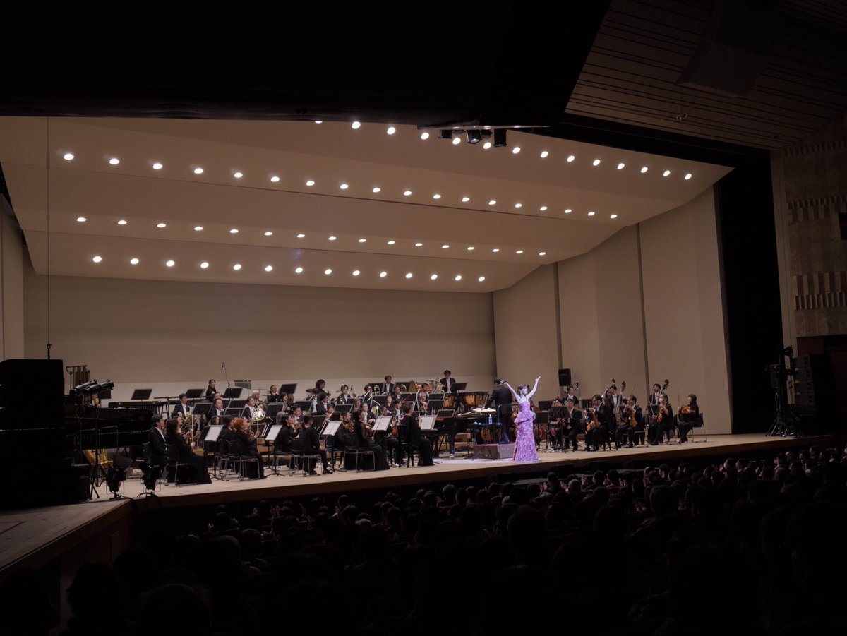 七十七スターライトシンフォニー
チャリティーコンサート🎻🎺

ありがとうございました💐✨

🎹宮本貴奈＠TakanaMiyamoto 
🪄松元宏康<a href="/_BAMSE_/">松元宏康</a> 
🎻 神谷未穂<a href="/MihoKAMIYAG/">おかみ</a> 

🎷🎻仙台フィルハーモニー管弦楽団
＠sendaiphil