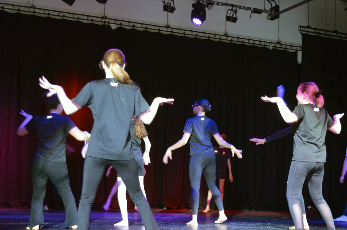 Hertswood Academy tweet media