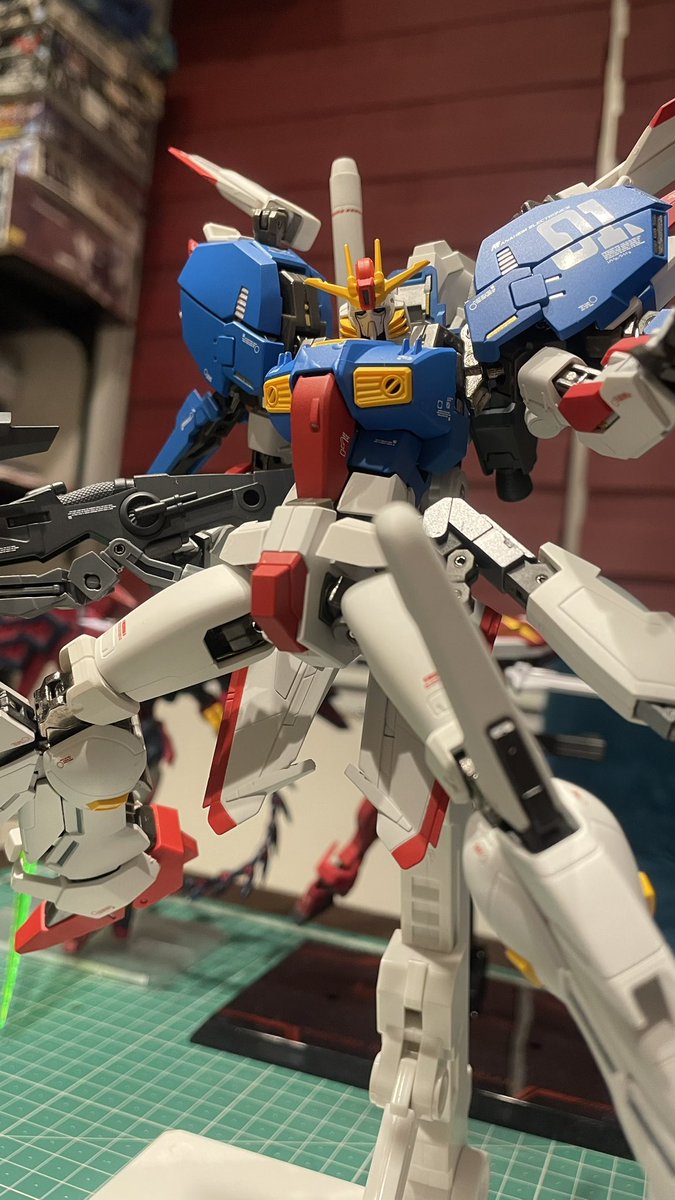 jonnystark3000's tweet photo. Ｓガンダムカッコ良すぎぃ‼︎

#ガンダム沼 https://t.co/grf5xhPMPV