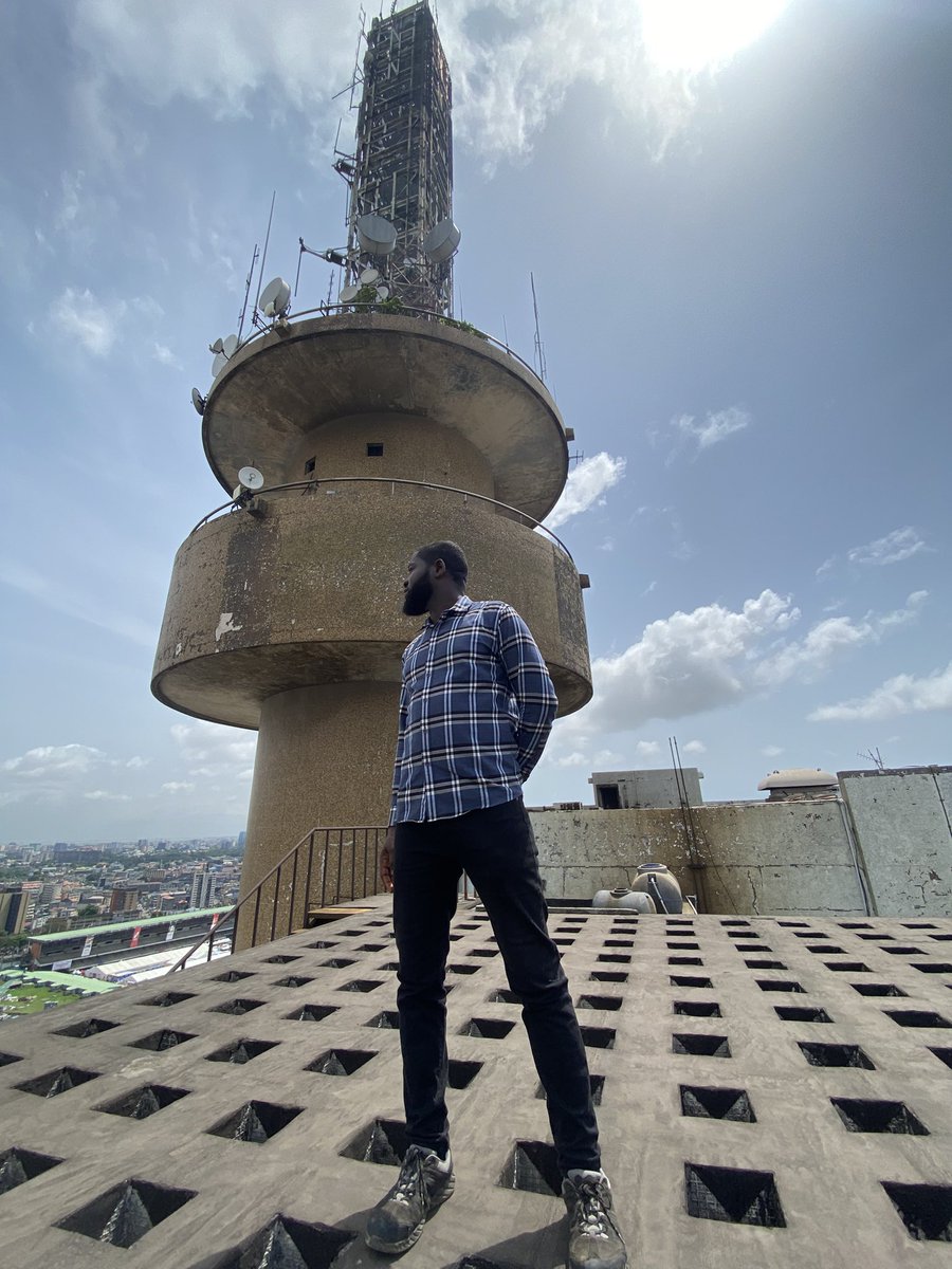 Engr_Ashile's tweet image. Guess who was at the top of it to install solar panels,

If you have not eaten don’t come here oh.