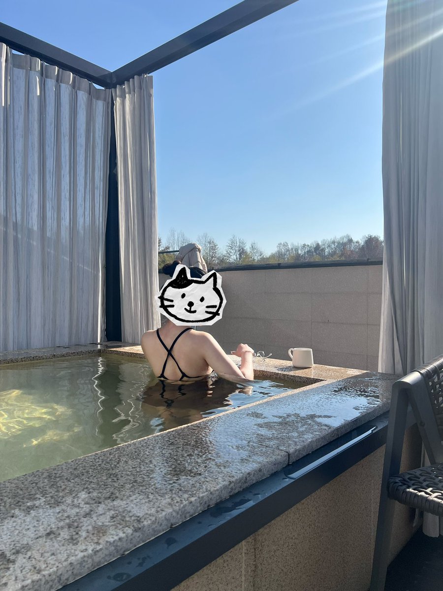 在水边做了一整夜！秋冬还得是泡温泉