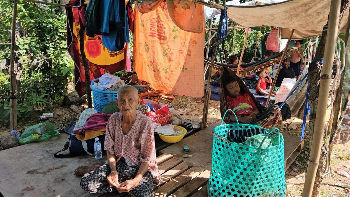 freshnewsasia's tweet photo. As of 6:00 p.m. on Tuesday (Dec. 9), Preah Vihear province has recorded 5,069 displaced families, totalling 17,582 people, who have taken shelter at various designated safe centers after Thai military forces launched attacks on Cambodia’s sovereign territory.

In Preah Vihear province, under the direct leadership of Governor Kim Rithy, the provincial authorities have arranged eight safe centers to receive the displaced residents. At each center, local authorities and relevant forces are providing close attention and care, particularly regarding security, accommodation, essential supplies, and food, which continue to be distributed regularly.