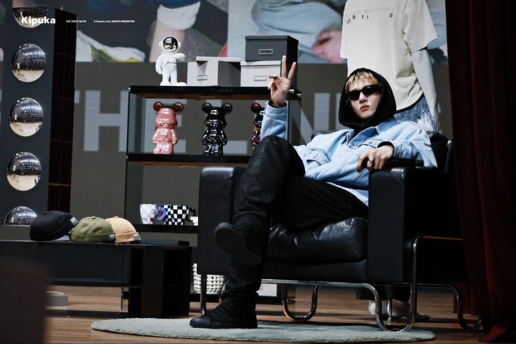 bubble3namiasa's tweet image. 📢  NEWS       ;
 it is reported that CORTIS'S MARTIN and BABYMONSTER'S ASA will have a collaboration stage that will showcase their insane live produce song and rap monster skills at sbs gayo .
 m.blog.naver.com/omysunglass_/2…