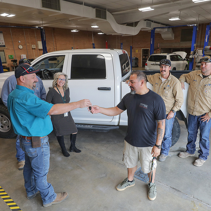 We are helping students shift into future careers in auto mechanics with a recent donation of used vehicles to local high schools. Learn more about the three TEP vehicles we donated to auto shop programs at local schools: ow.ly/PuyO50XCOGC