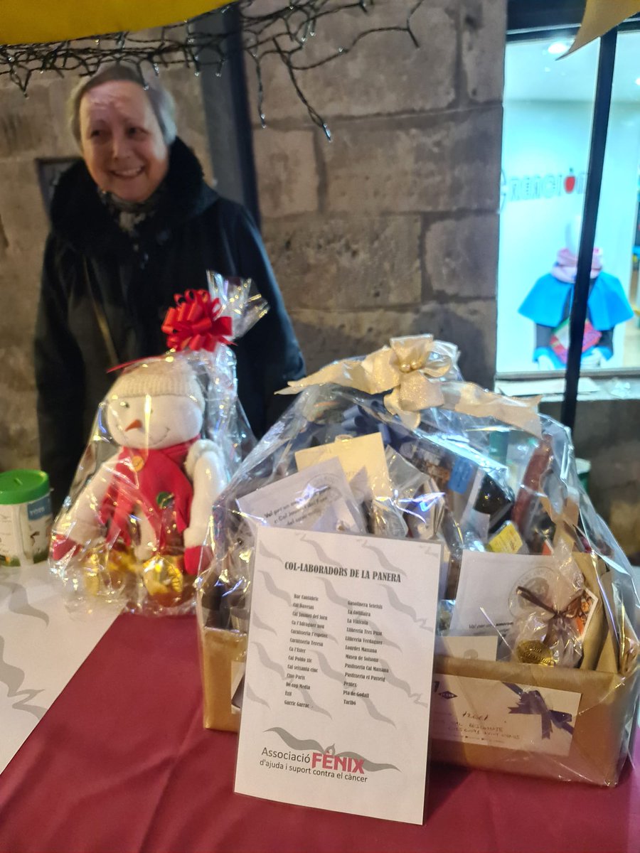 #FiradelTio: L'<a href="/AssociacioFenix/">Associació FÈNIX</a> entrega 400€ a <a href="/la_marato/">La Marató de 3Cat</a> de <a href="/som3cat/">3Cat</a> 
🔗associaciofenix.cat/actualitat/not…