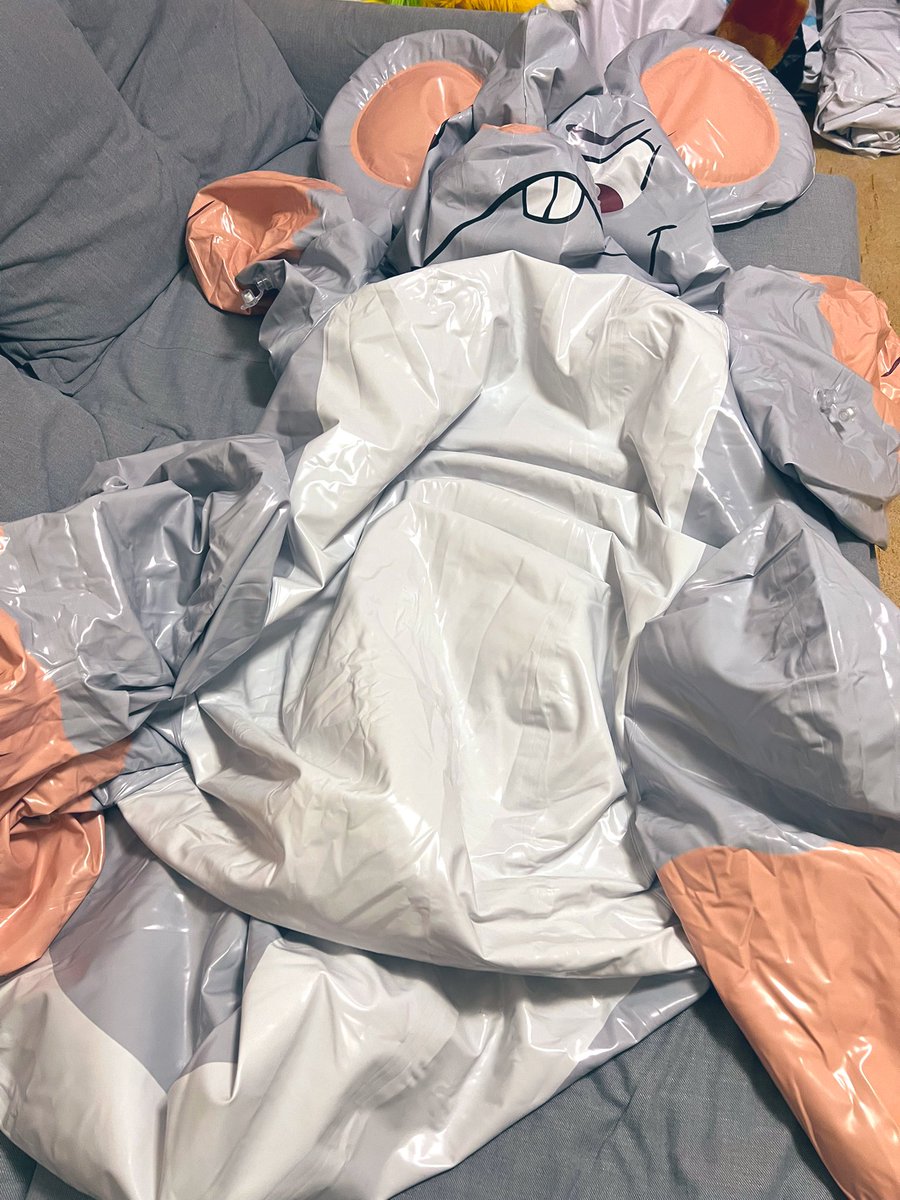 Now the "fun" part - folding.