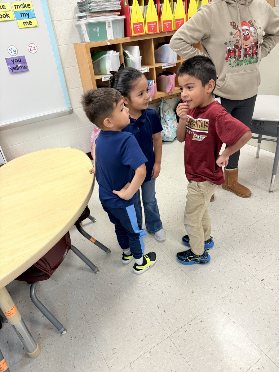 MrsHDZ7's tweet photo. Loved visiting Ms. Vega’s kinder class this morning. So much learning going on. So proud of her growth as a former Teacher Resident and now a model teacher @LaurelesMustang https://t.co/AVpBqTnhtU
