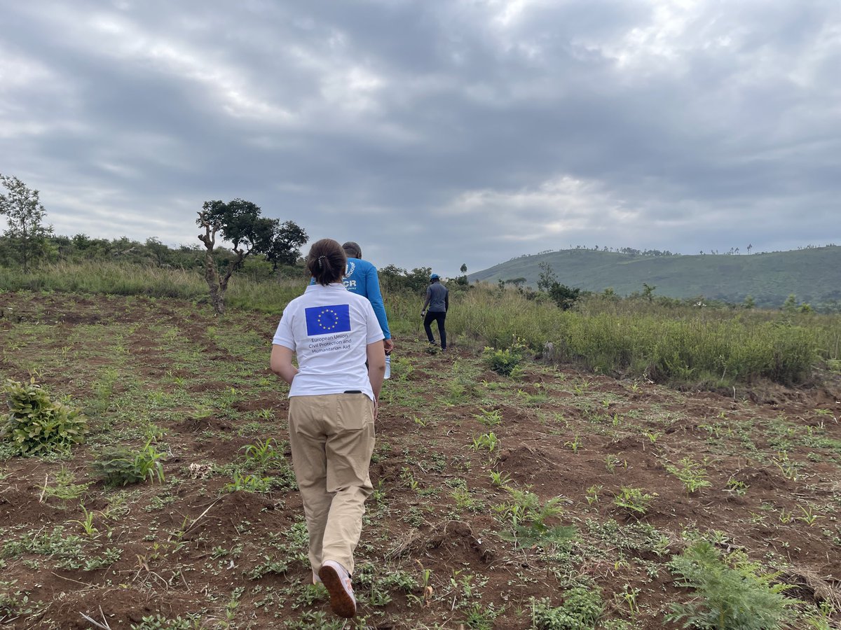 UNHCR_Burundi's tweet photo. Une mission @eu_echo #HCR #ONPRA a visité Bweru, site octroyé par le @BurundiGov pr accueillir les familles fuyant les conflits à l’est de la #RDC &amp;en besoin urgent de protection. Le soutien des donateurs pour aménager ce site encore à l’état naturel est un impératif humanitaire. https://t.co/vdKQ1tYUMQ