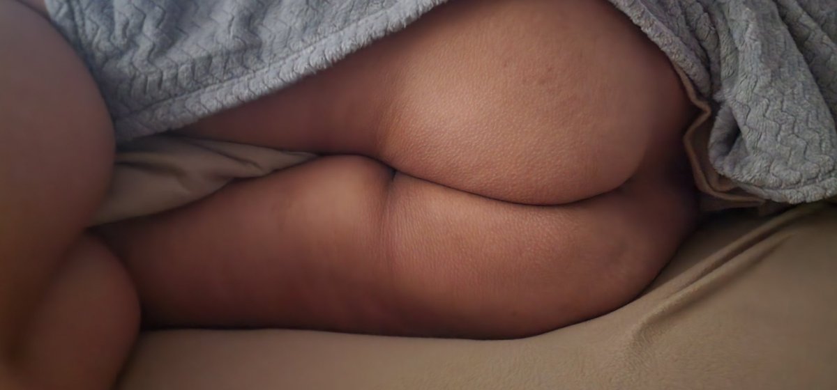 Isa_y_Paco's tweet photo. #hotwife #ass el más hermoso🍑 #martesdetentación #MartesDeMorboYProvocación https://t.co/y6xWBhyC1r