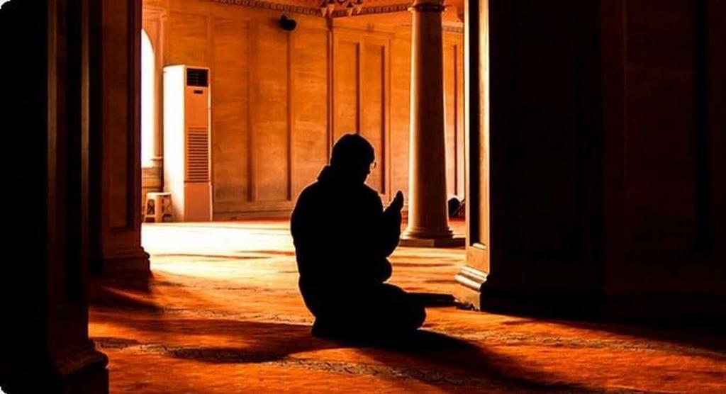 raway_alqasid's tweet photo. "آتيت موسى سؤالاً كانَ يطلبهُ
آتِ الفُؤاد إلٰهي ما تمنَّاهُ ♥️" https://t.co/xe161fiP2D